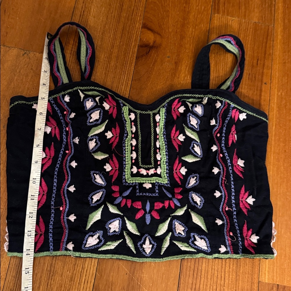 Anthropologie Embroidered Crop Top size 14 - Picture 6 of 9